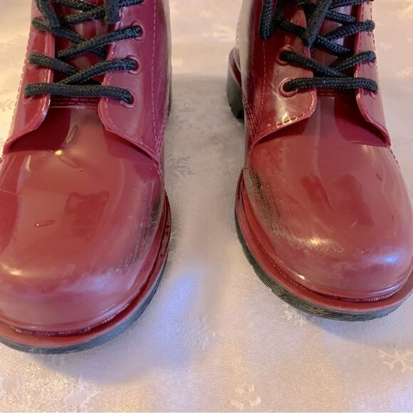 Michael Kors Boots ‘Tavi’ Red Rubber Lace Up Sz 6 inside toe wear see pics - Picture 5 of 8